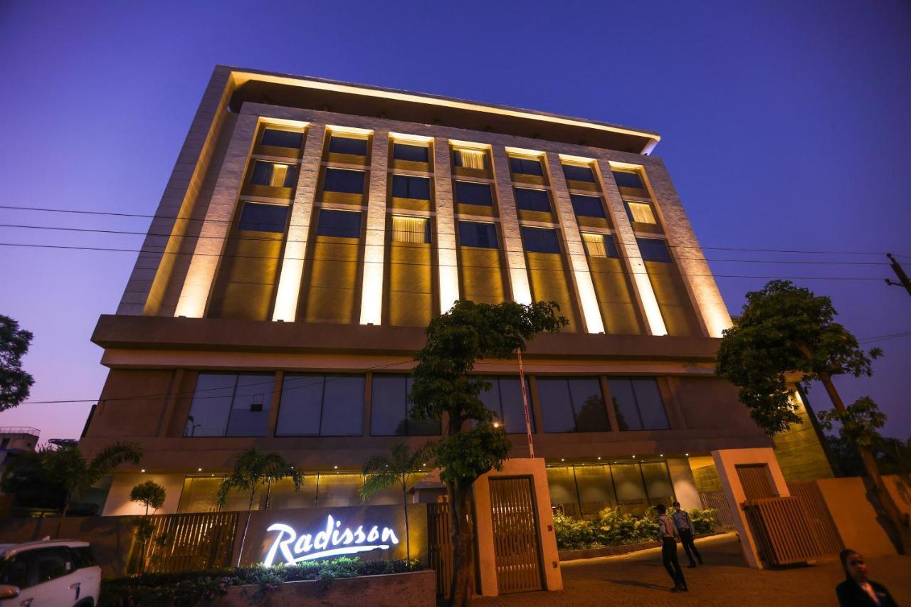 Hotel Radisson Bhopal Esterno foto