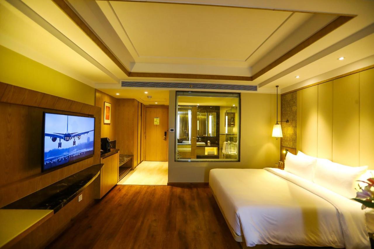 Hotel Radisson Bhopal Esterno foto